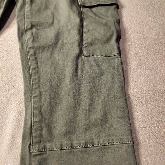 Celebrity Pink Women's Olive Cargo Pants High Rise Skinny Sz 7/28 - Picture 2 of 13